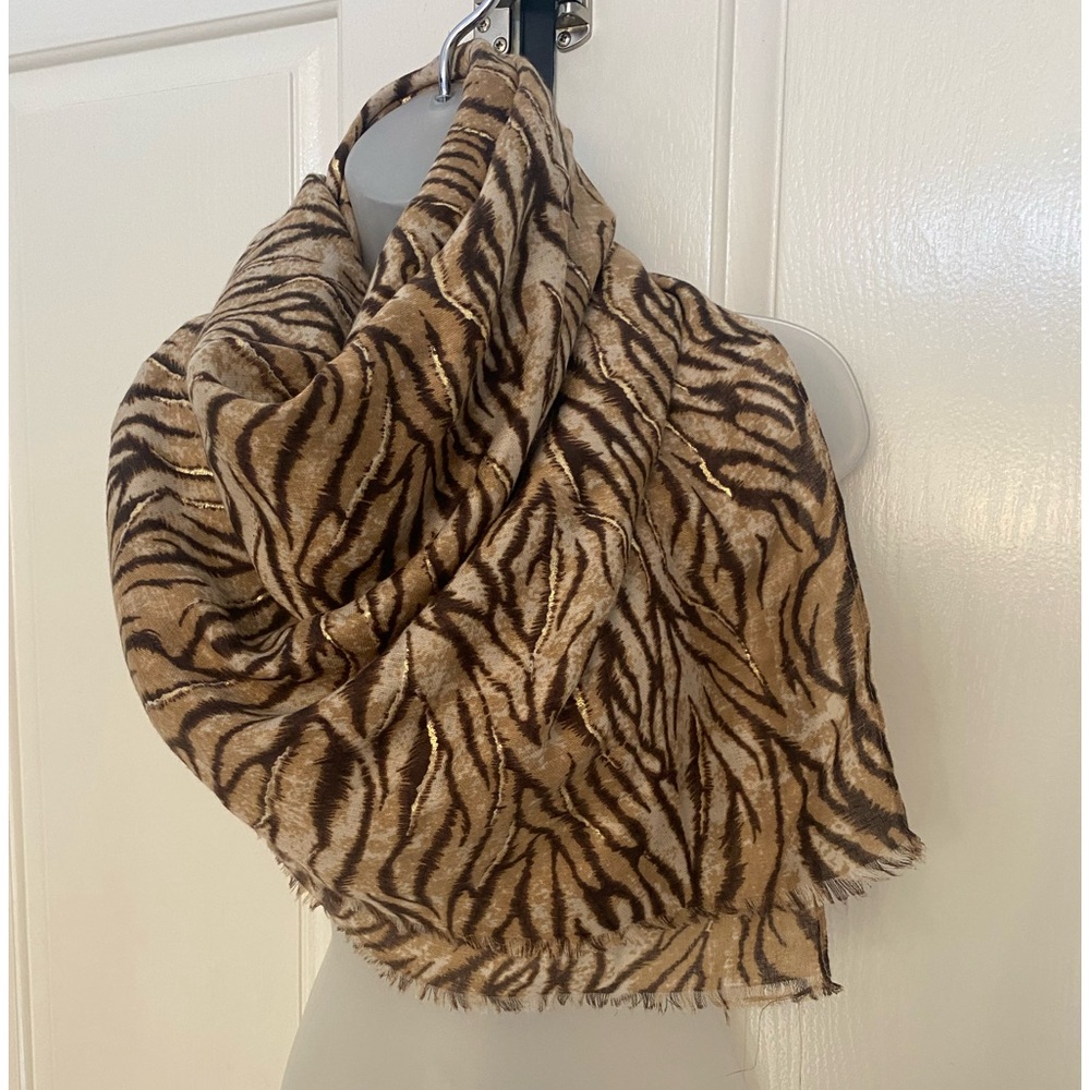NEW wTag-Lulla Collection Brown Animal Print Scarf